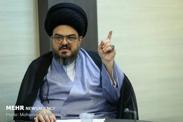 اهل سنت ساخت بنا بر قبور را می پذیرند/ استناد وهابیت به حدیثی جعلی