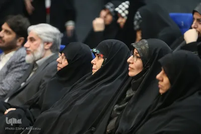 عصر شعر «به‌نام مادر»