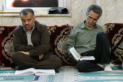 محفل انس با قران کریم در بقعه چهار انبیا قزوین