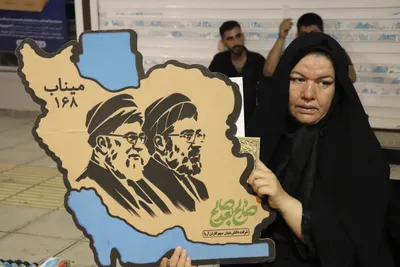 دسته عزاداری بانوان ملایری در شام غریبان قائدشهید امت