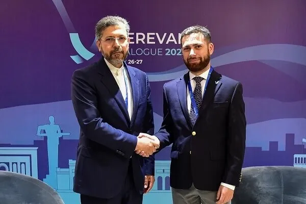İran ve Ermenistan, Antalya forumunda bölgesel konuları görüştü
