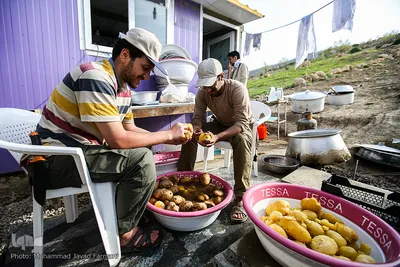 جهادگران مشغول کار در نوروز ۱۳۹۷ در مناطق زلزله زده