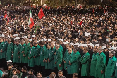 تشییع پیکر مطهر رهبر شهید در مشهد مقدس