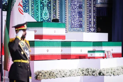 مراسم ادای احترام مقامات و شخصیت‌های کشورهای خارجی به پیکر مطهر رهبر شهید انقلاب