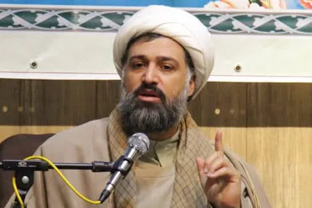 مردم انتظار دارند روحانیون در حل مشکلات جامعه پیشتاز باشند