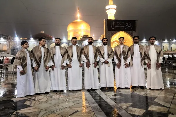 بالصور...وفد مواهب العراق القرآنية يختتم جولته في إيران عبر برنامج في المرقد الرضوي