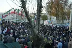 تشییع پیکر شهدای گمنام بر روی دستان مردم لرستان