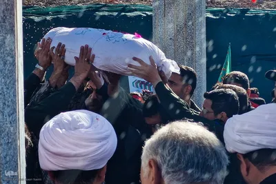 تشییع پیکر شهید گمنام دفاع مقدس در انارک