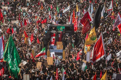 تشییع پیکر مطهر رهبر شهید در نجف اشرف