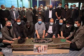 مراسم تشییع پیکر مرحوم حجت الاسلام والمسلمین علی اکبر محتشمی پور در جماران