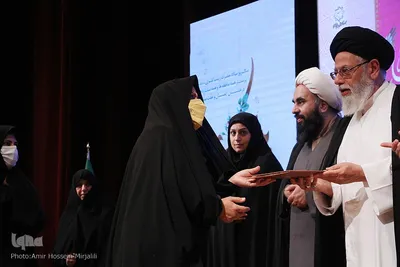 تجلیل از برگزیدگان جشنواره «بانوی هزاره اسلام» در یزد‎‎