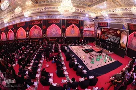 محفل انس با قرآن کریم در شب عاشورا در قرارگاه حسینی