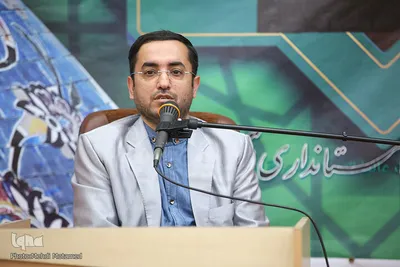 محفل انس با قرآن با حضور استاندار و فعالین قرآنی در قزوین