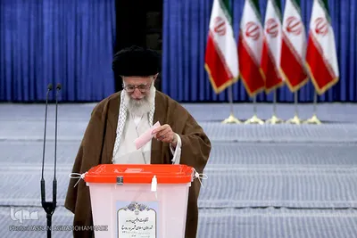 حضور حضرت آیت الله خامنه ای، رهبر معظم انقلاب پای صندوق اخذ رای