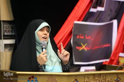 همایش دختران انقلاب