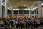 بزرگداشت شهادت سیدحسن نصرالله و عباس نیلفروشان در حرم شاهچراغ