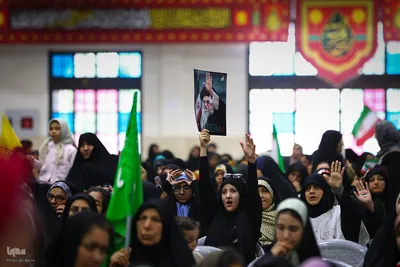 تجدید بیعت دختران و مادران اصفهانی با رهبر انقلاب در گلستان شهدا