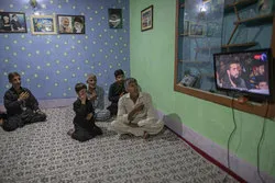 Kaschmir: Häusliche Trauerfeier zu Muharram + Bilder