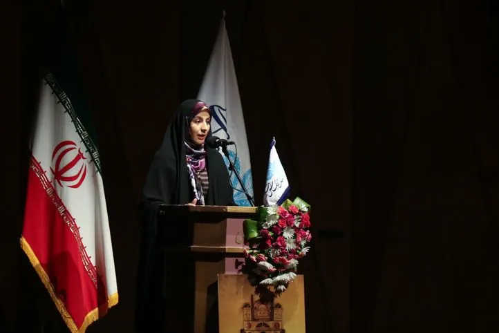 سبک زندگی ایرانی ـ اسلامی بدون صنعت مد ساخته نمی‌شود/ خبرنگار متخصص مد تربیت کنیم