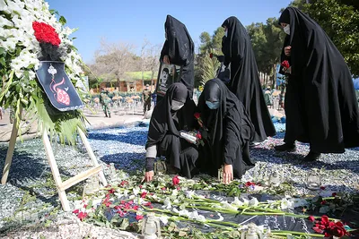 مراسم تشییع و خاکسپاری شهید گمنام در شیراز