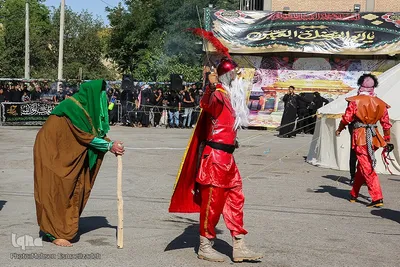 مراسم آیینی تعزیه خوانی و خیمه سوزان در مشهد
