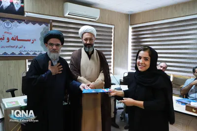 نشست صمیمی حجت‌الاسلام اصل نژاد با اصحاب رسانه در تبریز