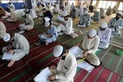 د پاکستان د ښوونې او روزنې وزارت به د دیني مدرسو کنټرول په لاس کښې واخلي