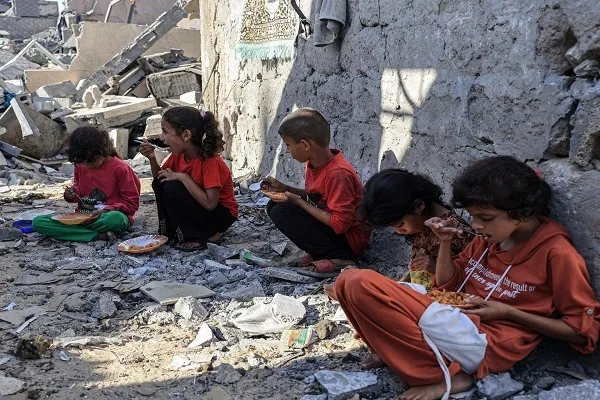 غربة الدين في حياة العرب والمسلمين