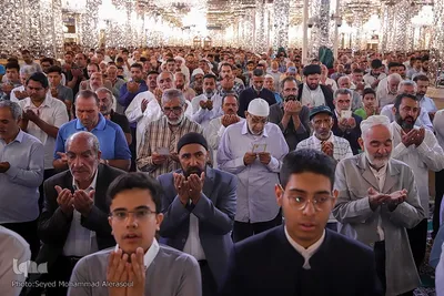 اقامه نماز عید قربان در حرم مطهر رضوی