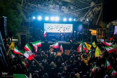 شام شهادت امام صادق(ع) و بیعت با رهبر در میدان انقلاب