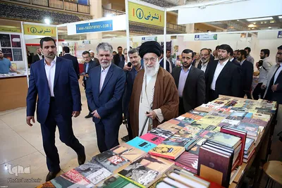 بازدید رهبر انقلاب از سی و‌‌ یکمین نمایشگاه بین‌المللی کتاب تهران