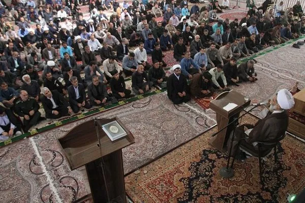 اولویت اصلی در مسئله چنارمحمودی درمان باشد
