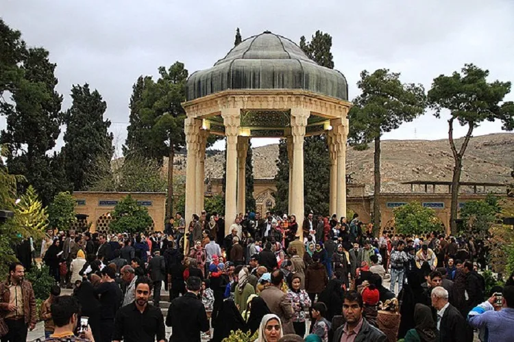 آغاز به کار بیست و دومین یادروز حافظ در شیراز/ حضور ۲۵۰ میهمان داخلی و خارجی