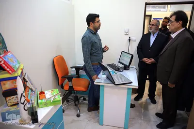 بازدید حسام الدین آشنا، مشاور رییس جمهور از پارک علوم، فناوری نرم و صنایع فرهنگی جهاددانشگاهی