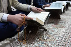 بخش رقابت‌های قرائت برادران سیزدهمین جشنواره قرآنی مدهامتان در حرم امام خمینی(ره)