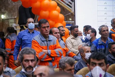 نارنجی پوشان، سفیران پاکیزگی