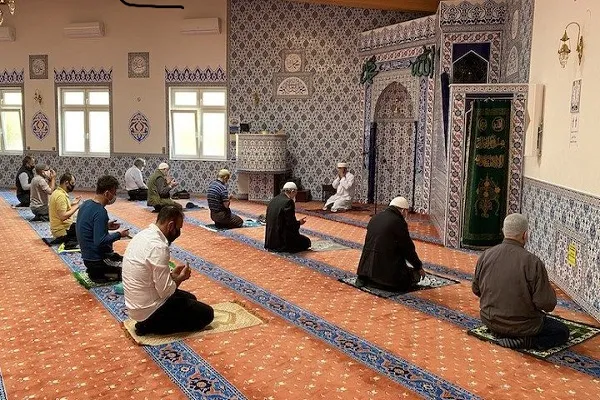 Almanya’da camiler saldırı ihtimali nedeniyle kapatıldı