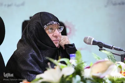 ثریا مکنون