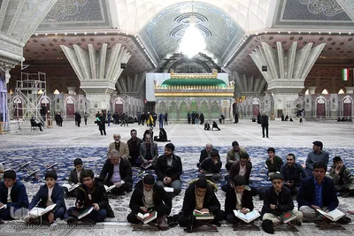 بخش رقابت‌های قرائت برادران سیزدهمین جشنواره قرآنی مدهامتان در حرم امام خمینی(ره)