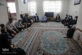 دیدار با خانواده شهید تقوی
