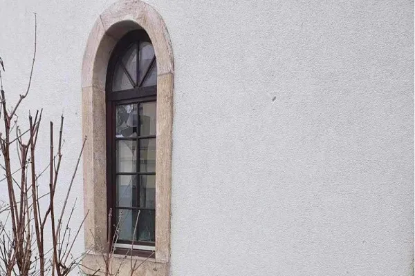 Bosna'da bir camiye İslamofobik saldırı gerçekleşti