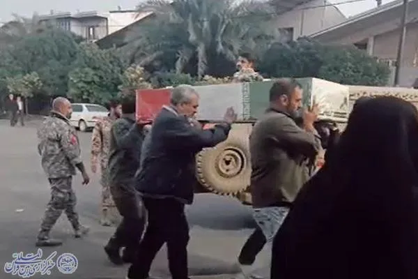 آیین استقبال از شهید گمنام در مسجد حضرت امیرالمؤمنین(ع) فرهنگ‌شهر بابل