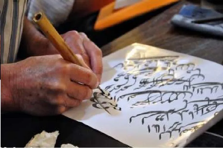 «مشق وحدت علیه استكبار» خوشنویسان شیراز در 13 آبان