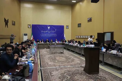 نشست رئیس دانشگاه آزاد اسلامی آذربایجان‌شرقی با اصحاب رسانه