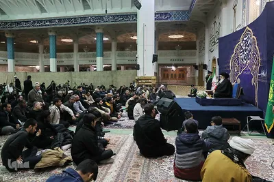 قرائت مناجات شعبانیه در حرم حضرت معصومه(س)