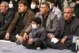 دیدار رهبر معظم انقلاب با خانواده شهدای حادثه‌ تروریستی شاهچراغ(ع) شیراز