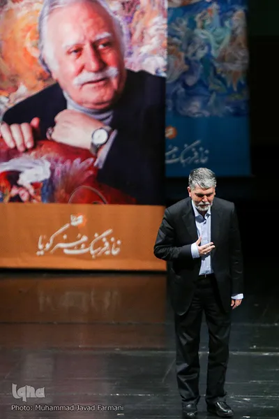رونمایی از کتاب ششم استاد فرشچیان