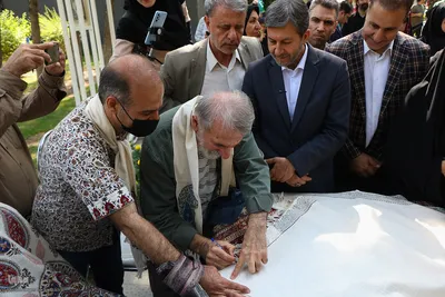 آیین بهره‌برداری از «گذر صنایع دستی» در اصفهان