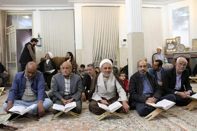 جلسه قرائت قرآن منزل استاد محمدرضا مجاهد در یزد
