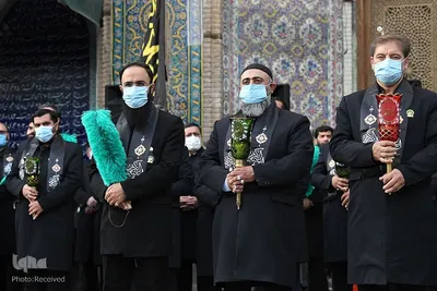 Flagge auf Kuppel des Heiligtums von Abdul Azim Hasani (a.s) durch eine schwarze Trauerflagge ersetzt